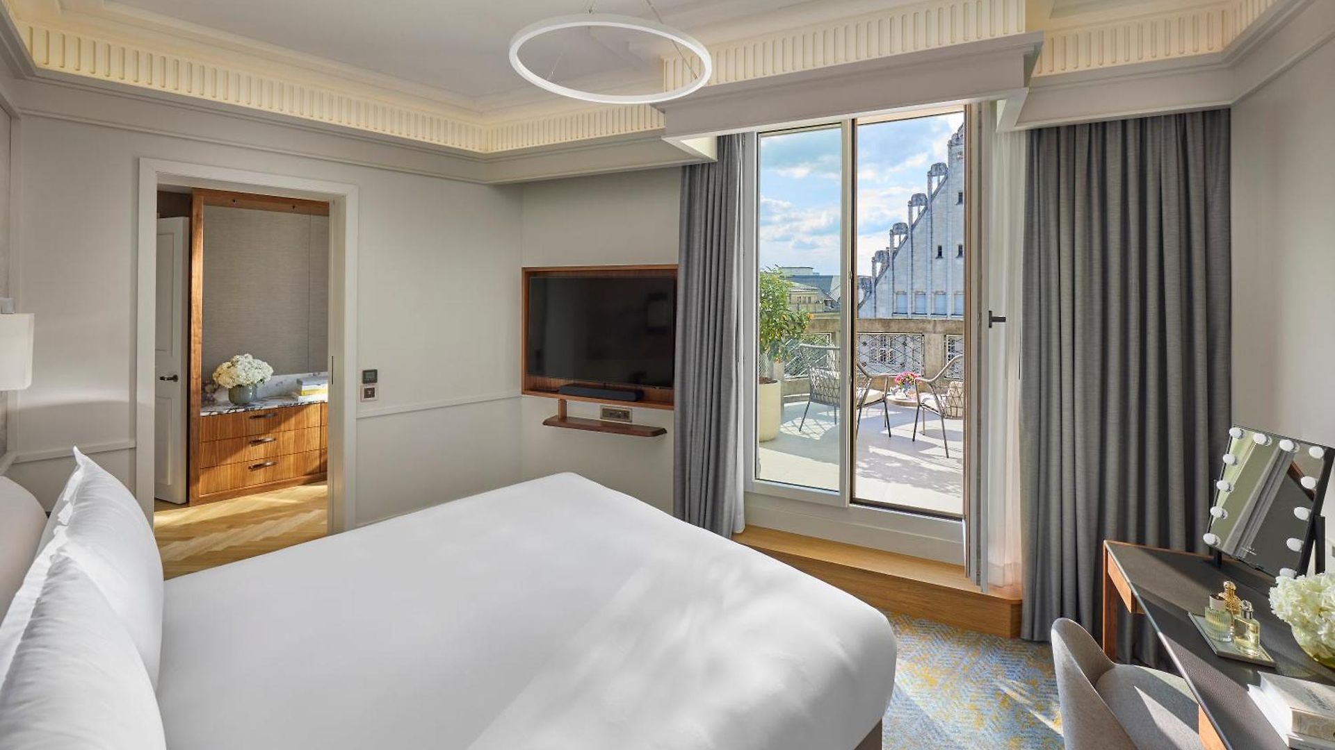 Mandarin Oriental Savoy,