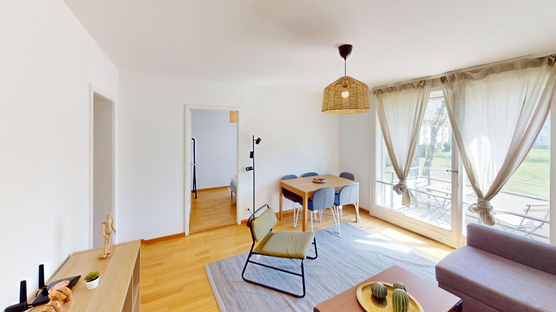 Apartment Functional With Balcony *