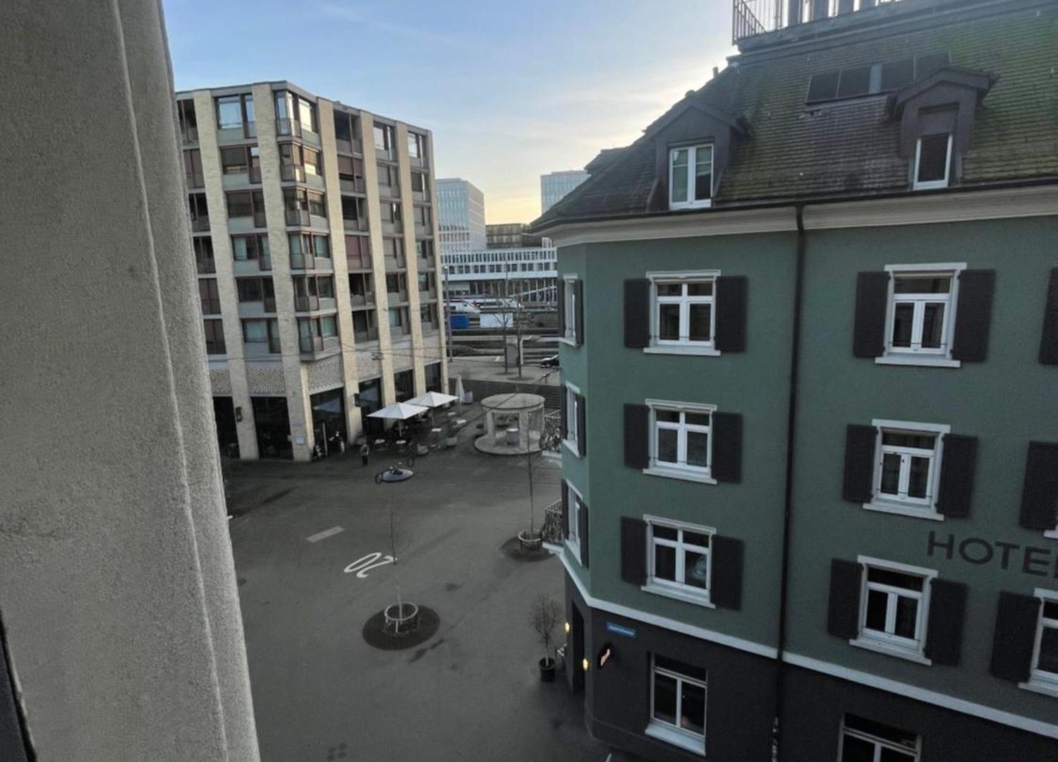 Exclusive Next To Main Station