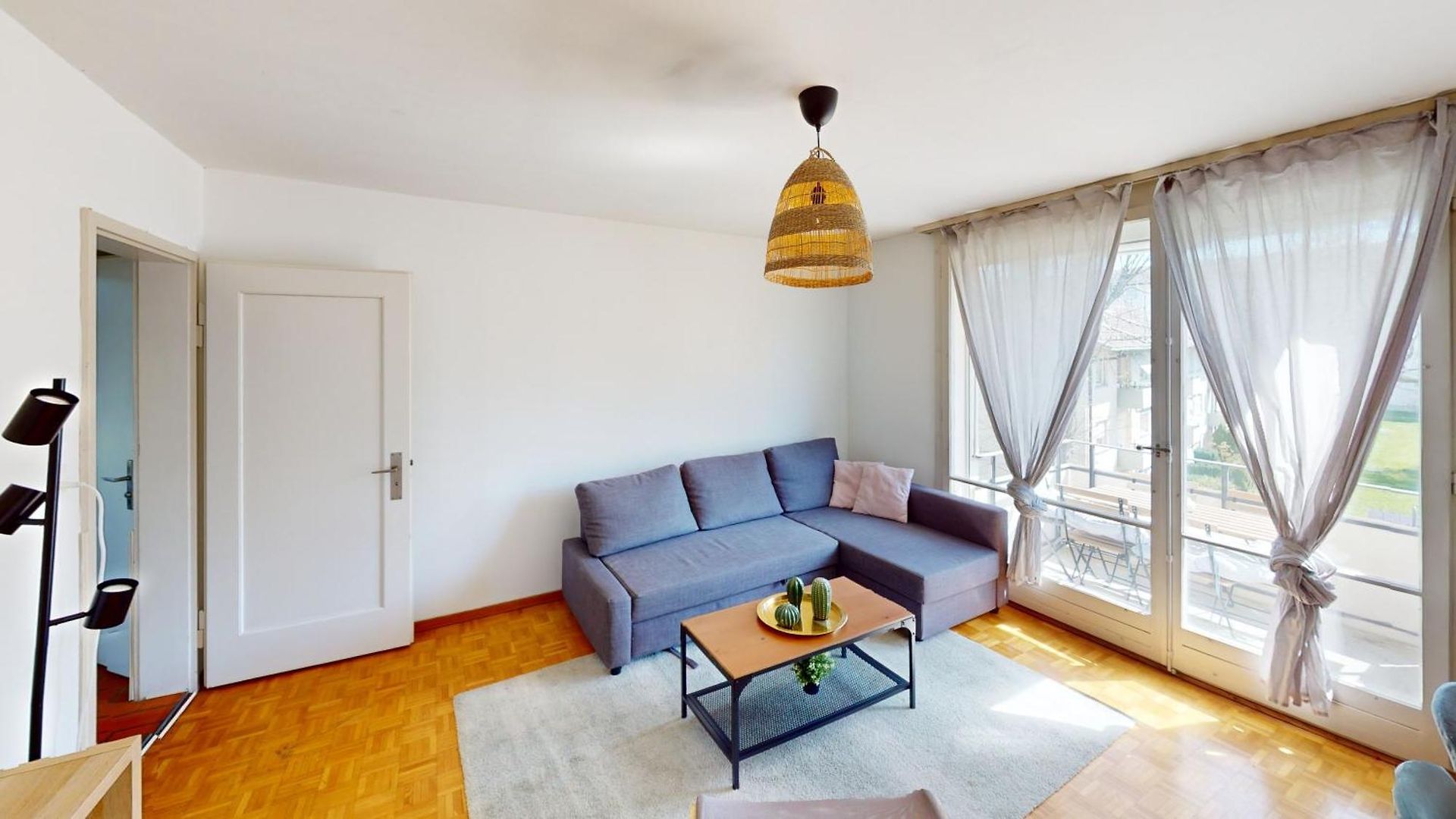 Apartment Practical Near Seebach Zürich