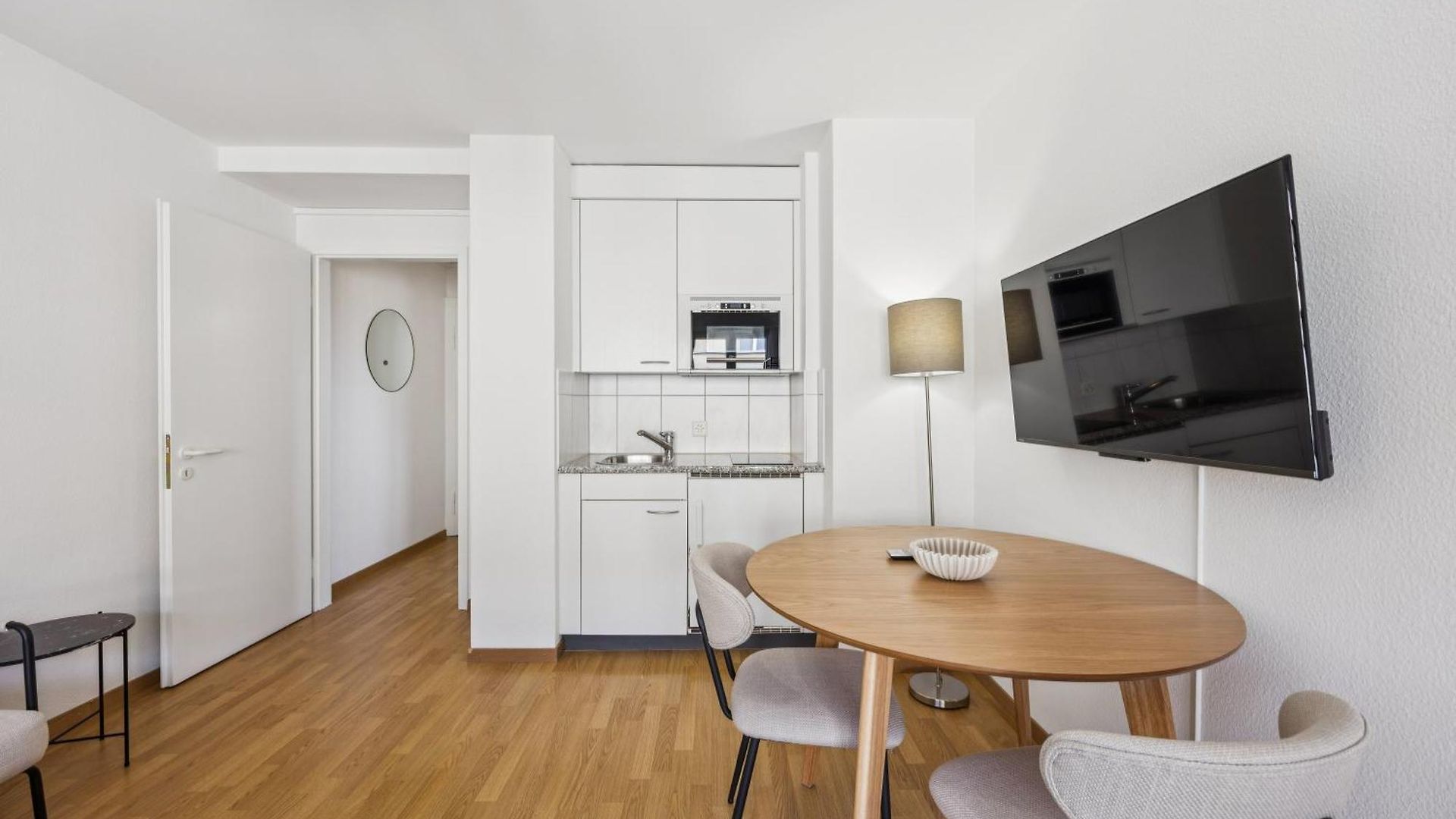 Apartment In The Center - Crown 21 Zurich