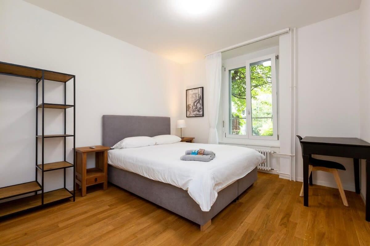 Kaya 1a * Zurich