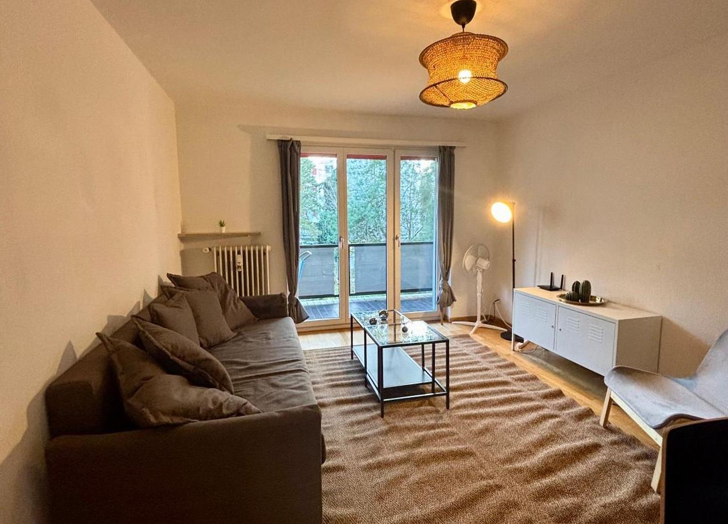Apartment Plain & Practical