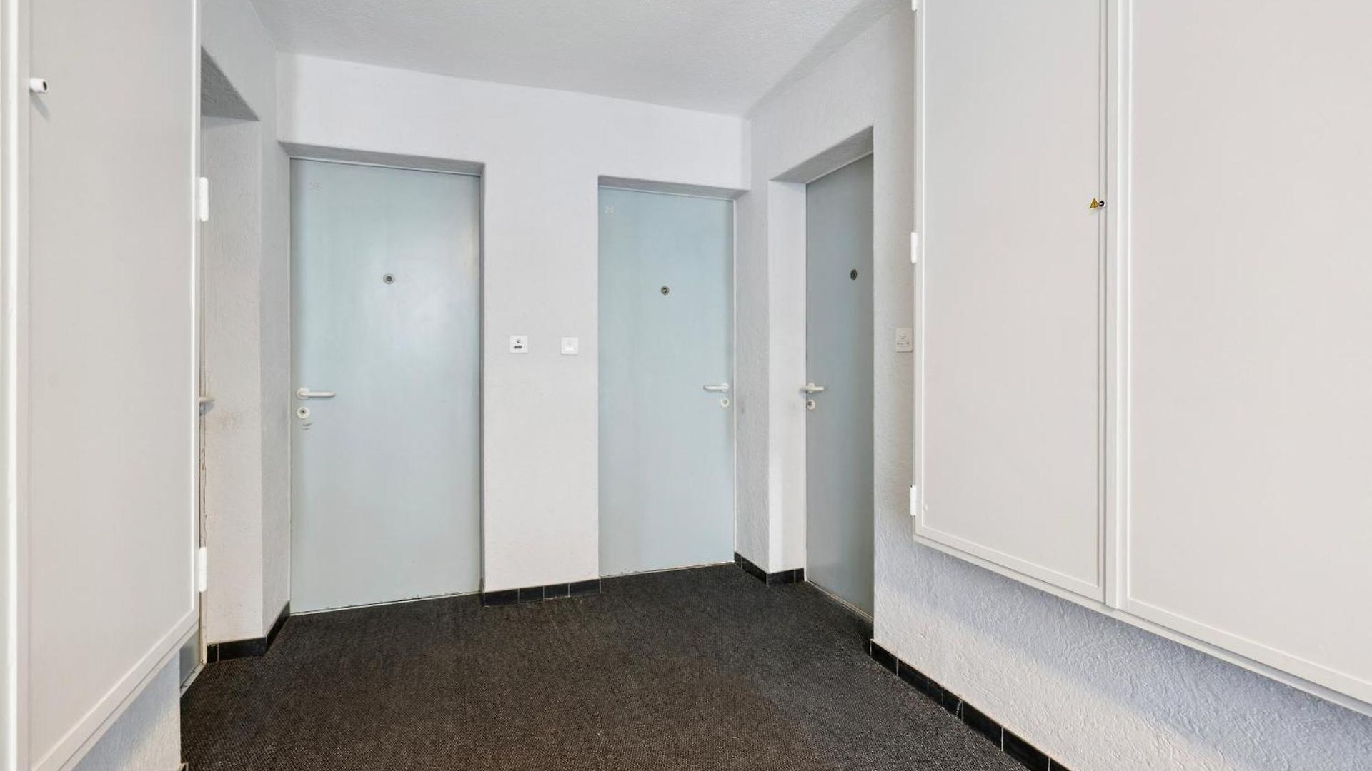 - Crown 25 Zurich
