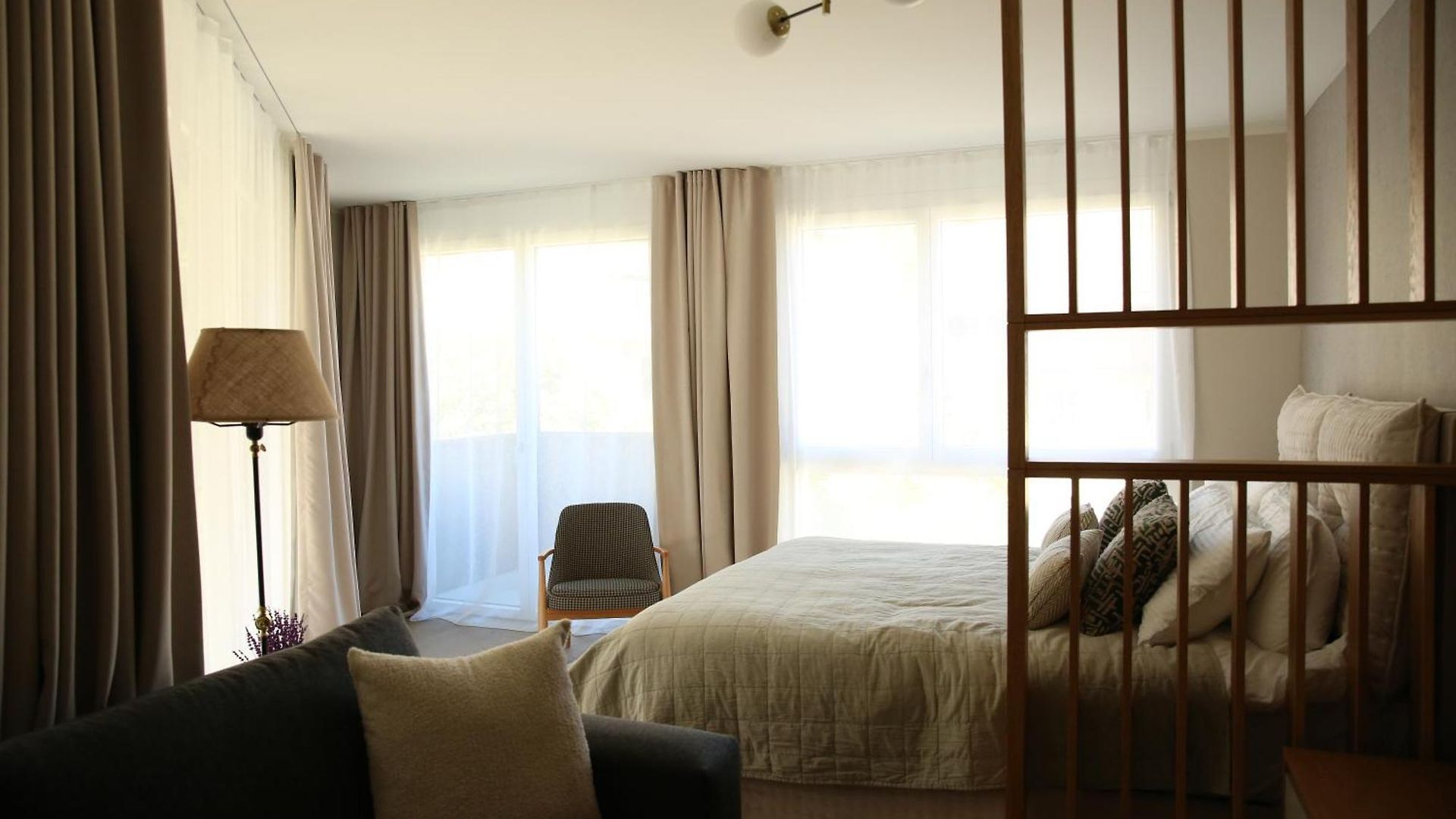 Lamira Serviced Aparthotel 4*