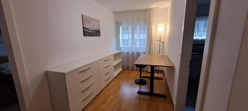Executive 2 Bd Flat In Center - Hoesch 1
