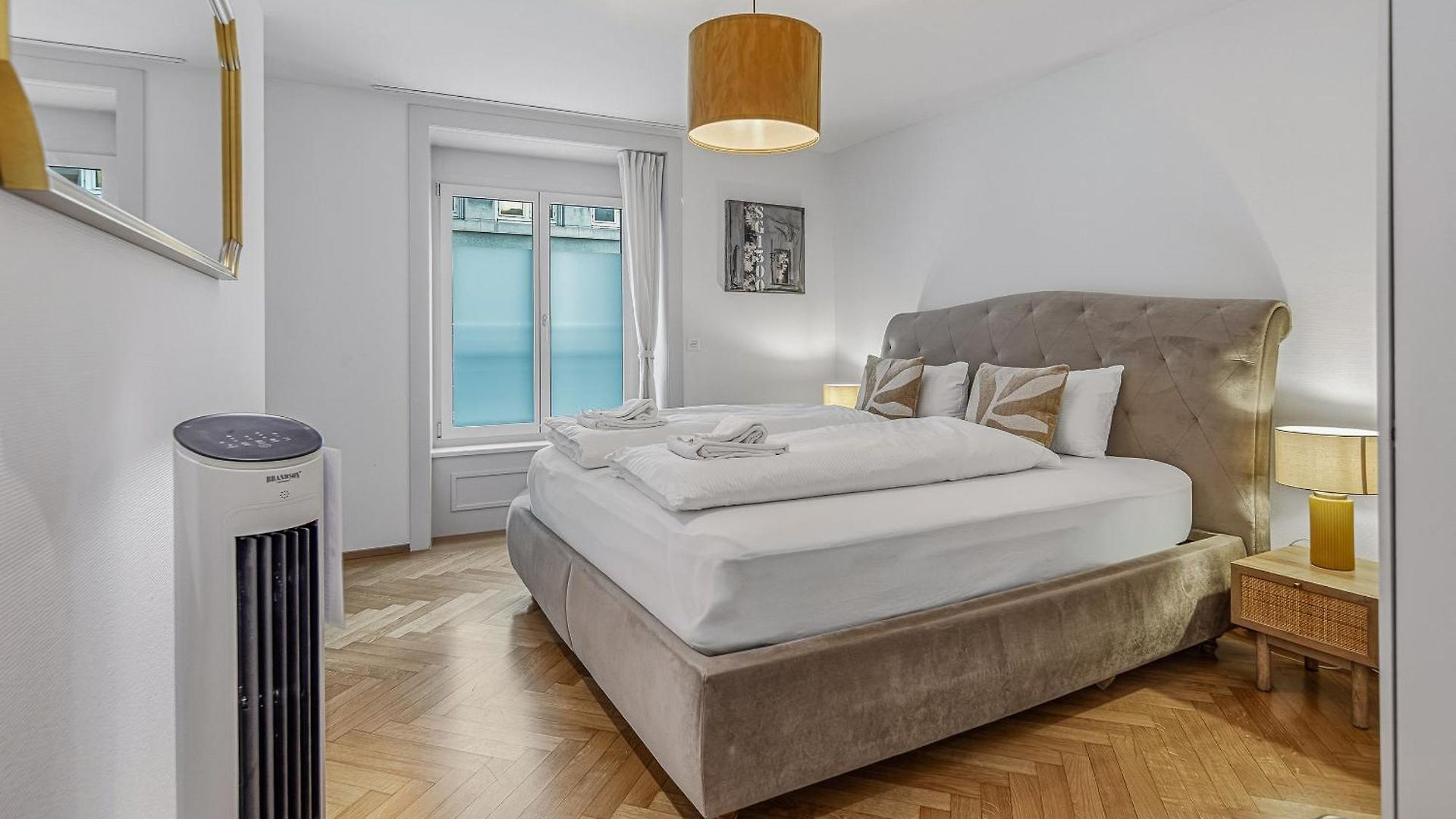 Apartment Im Stadtzentrum Gelegenes Mit Kingsize Bed Zürich