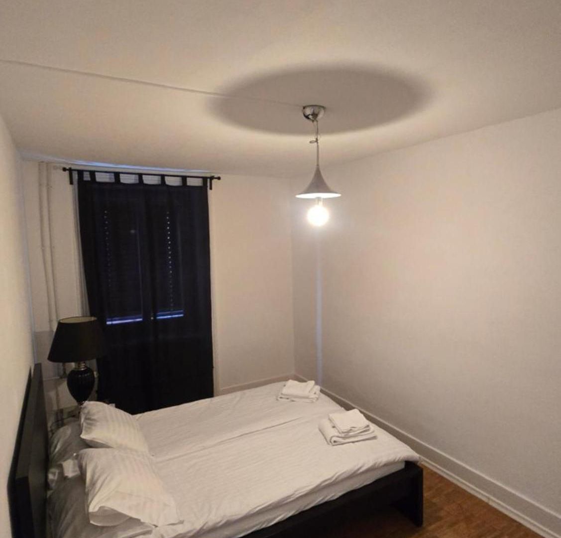 Apartment Cozy 2-bedroom In Vibrant