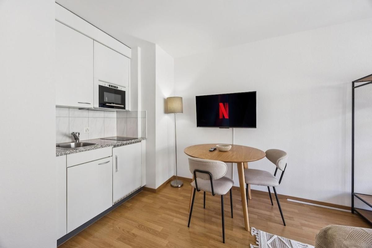 Apartment Wifi, Smart Tv, Centre, Queen Bed - Cr 18 *
