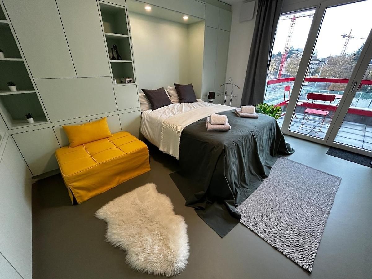 Urban Premium Living *