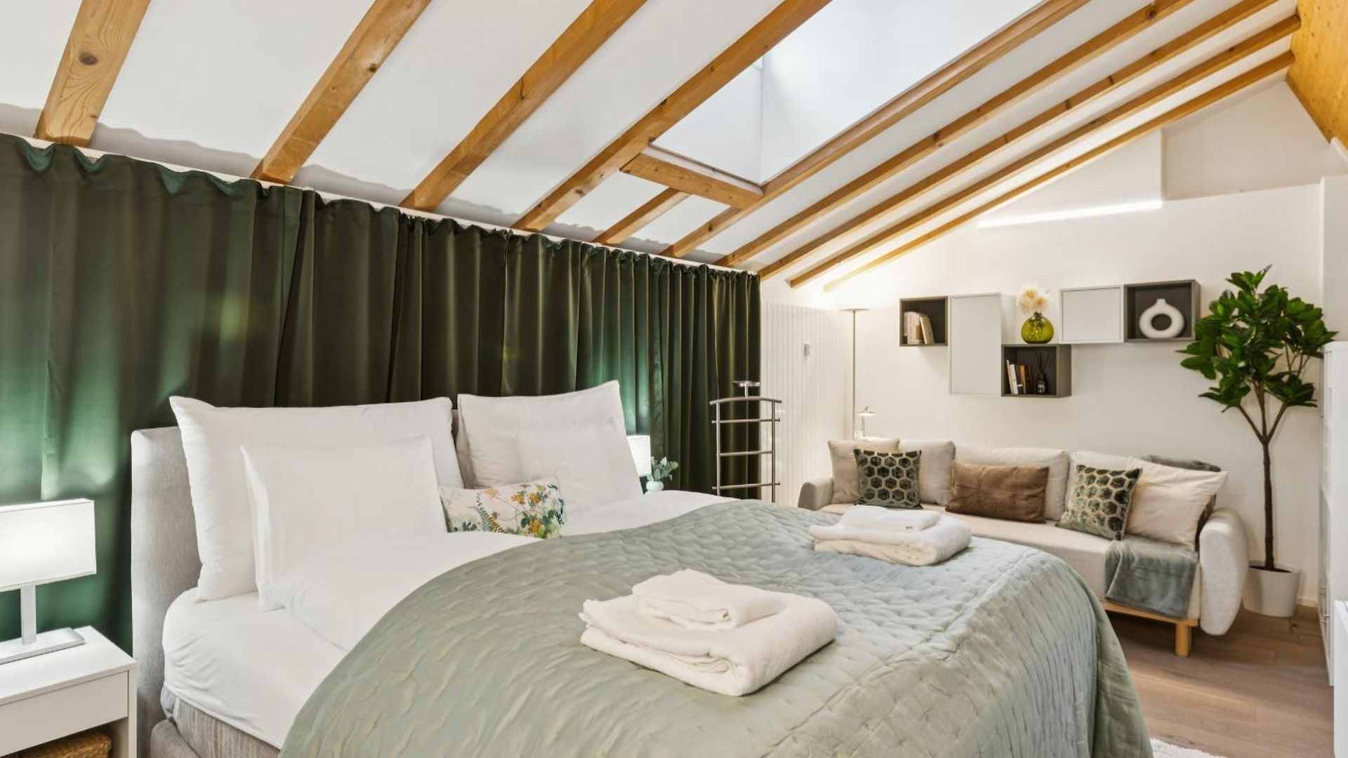 Old Town Diamond Penthouse Ac Private Rooftop Apartment *