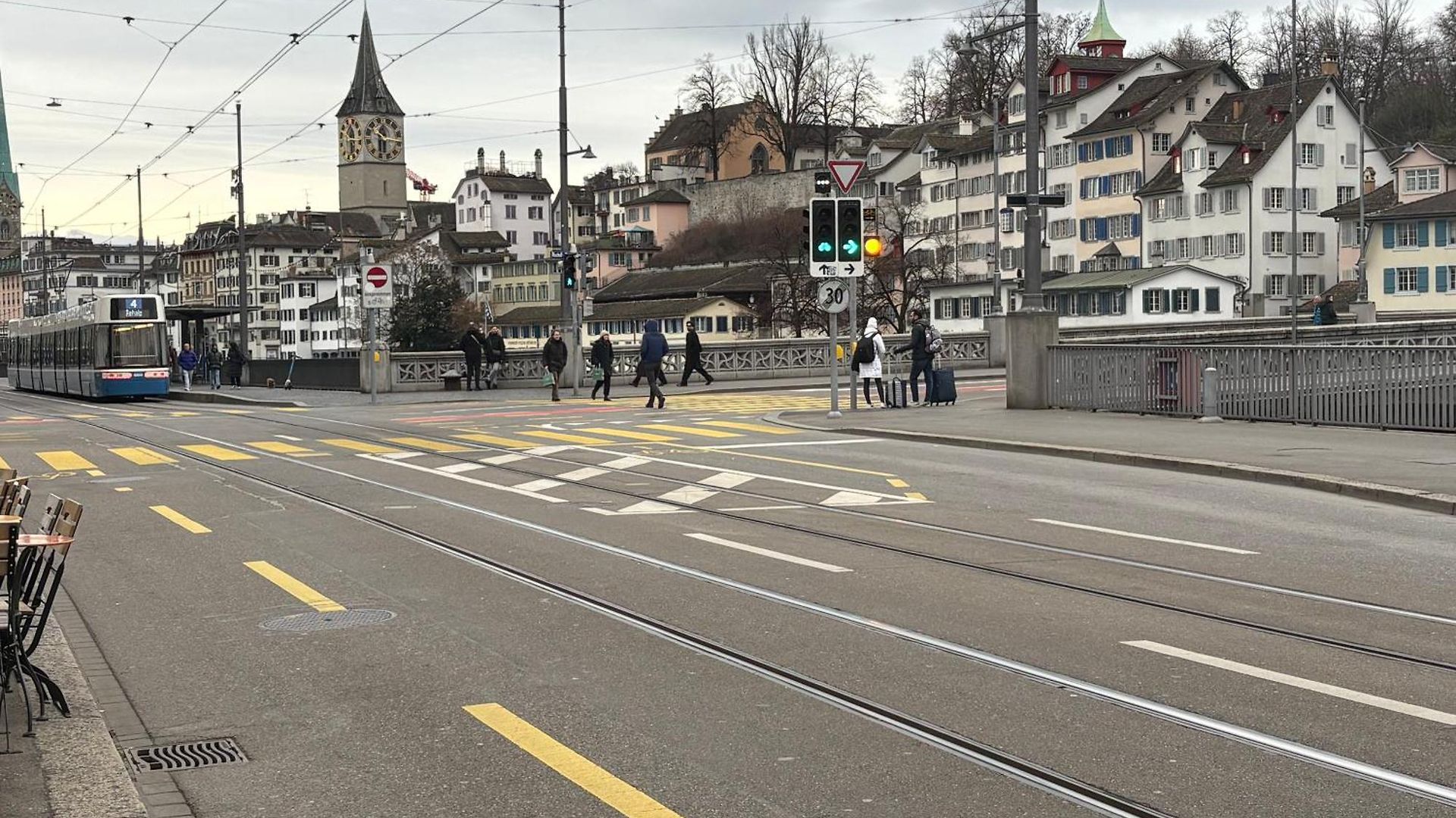 2 In Center Of Hb Station Apartment Zurich