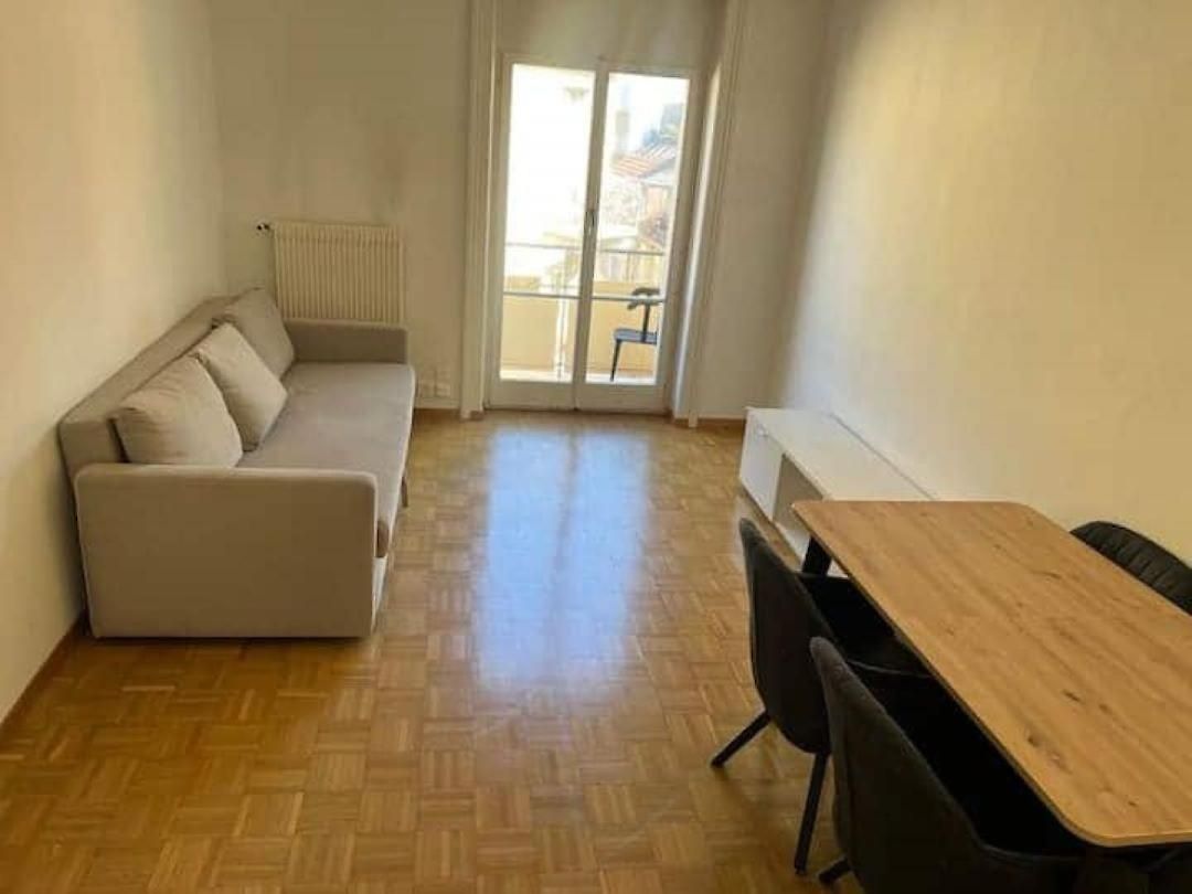 Apartment 3 Center Flat, Hb Konrad
