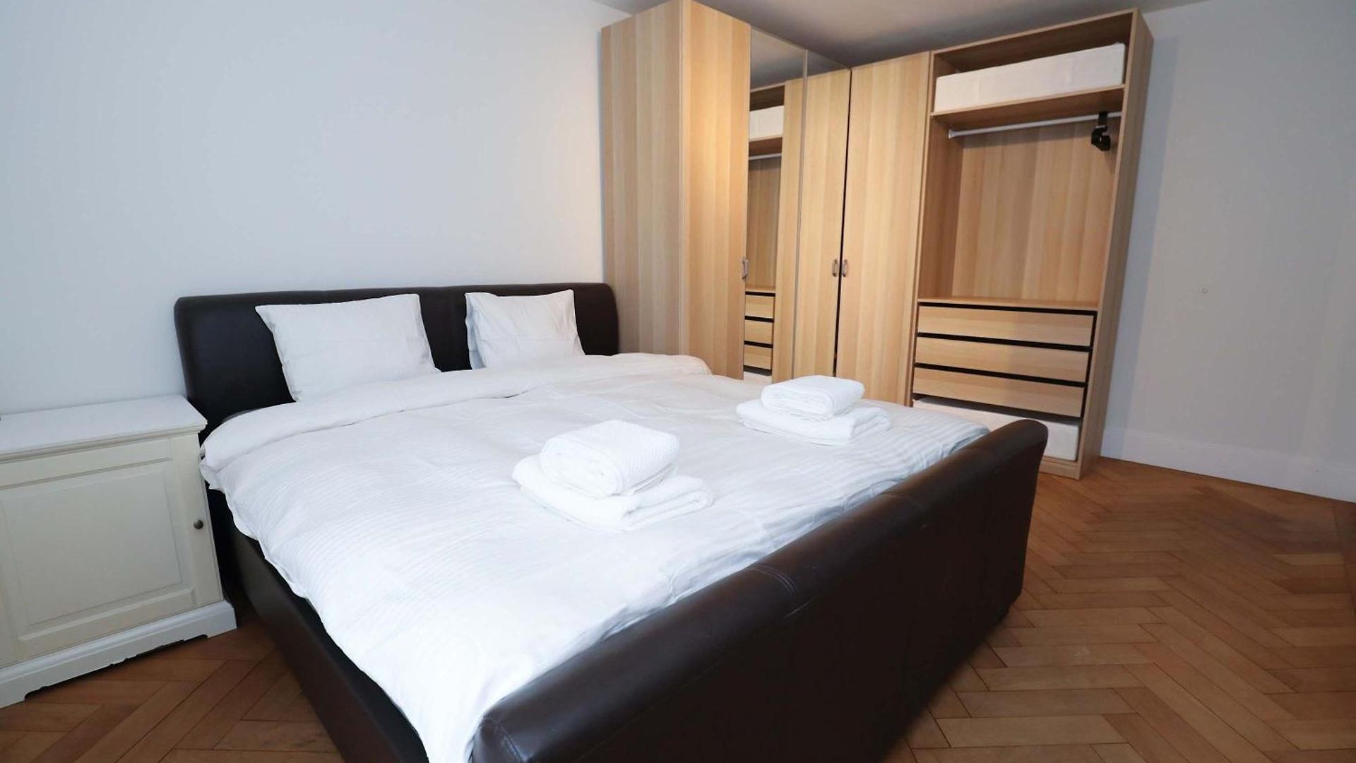 Steps From Sihlcity Free Parking Dining And Transit Apartment