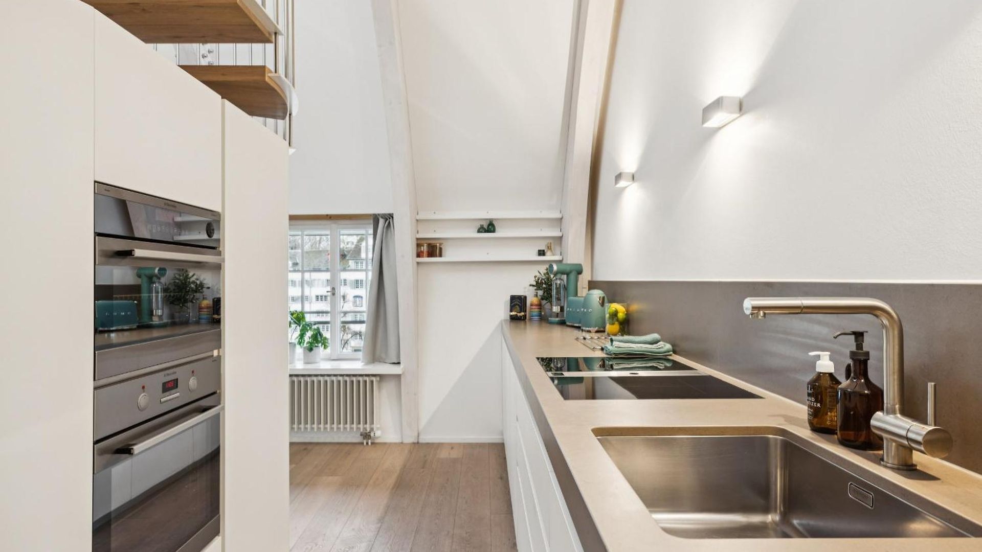 Old Town Diamond Penthouse Ac Private Rooftop Apartment Zurich