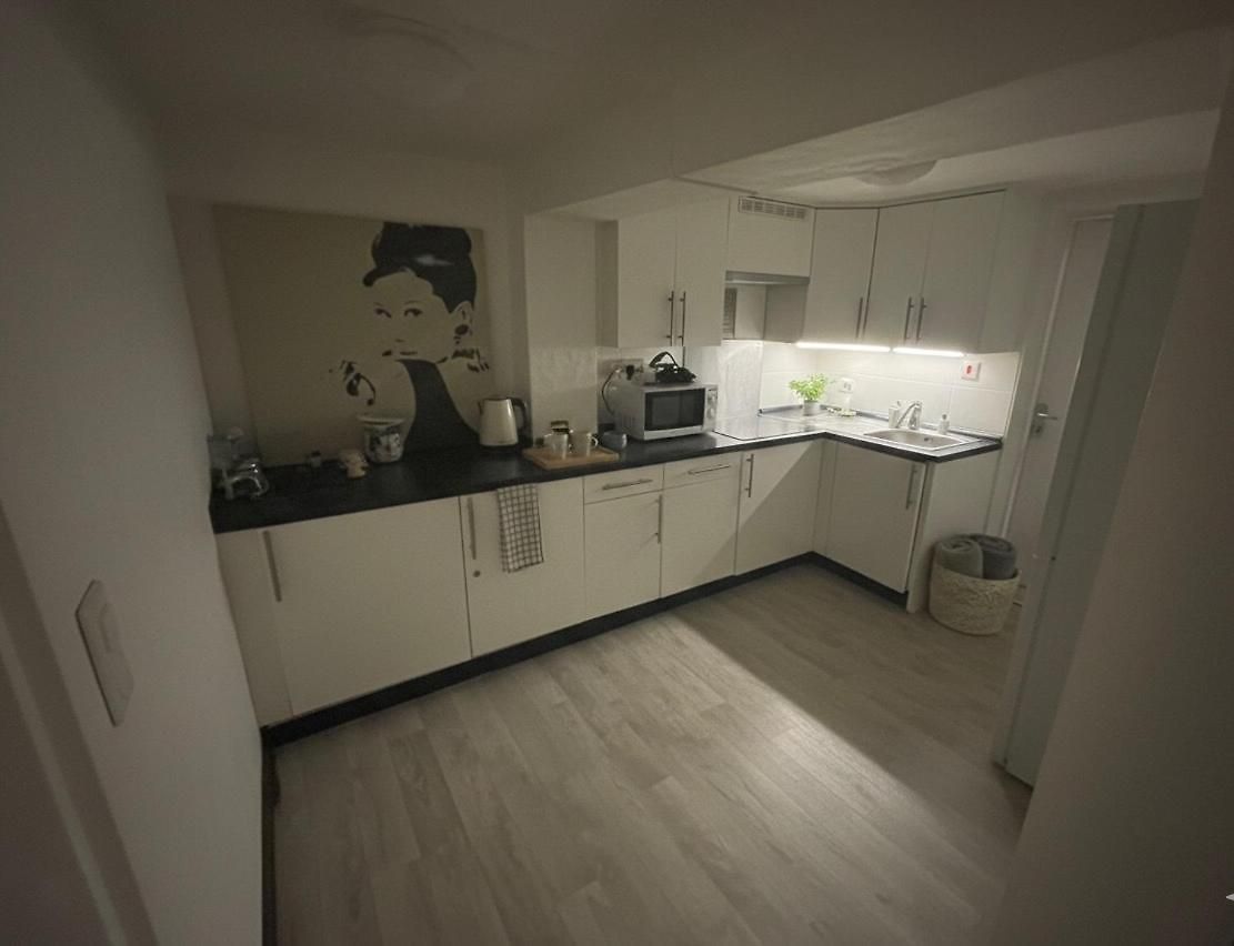 Apartment 2 In Center Of Hb Station *