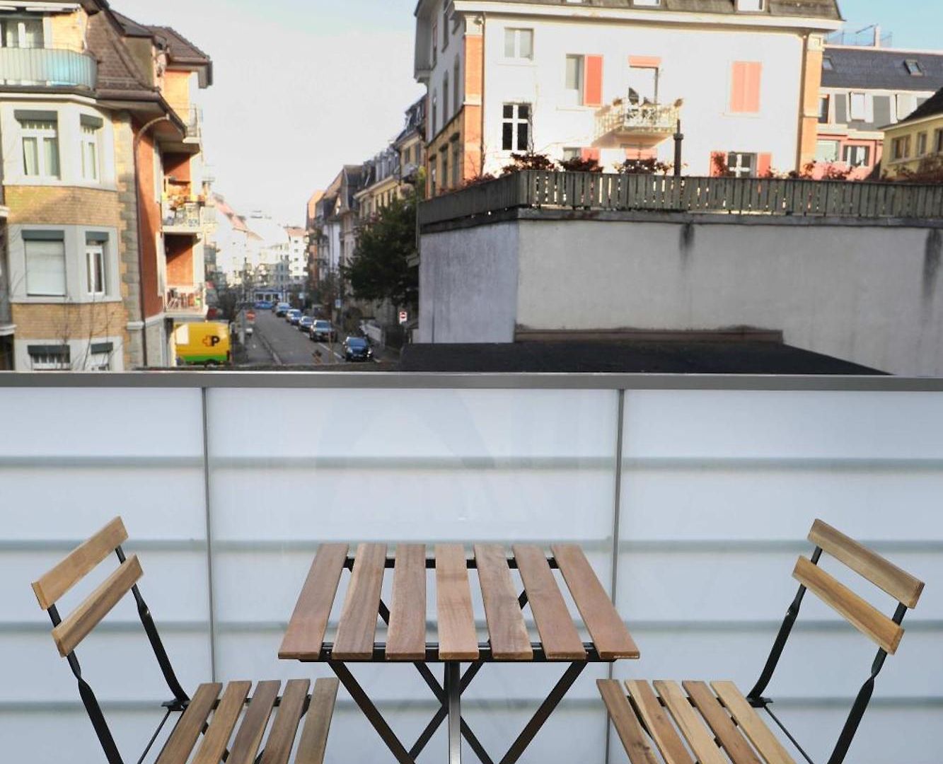 New Center With Private Entry & Parking Apartment Zurich