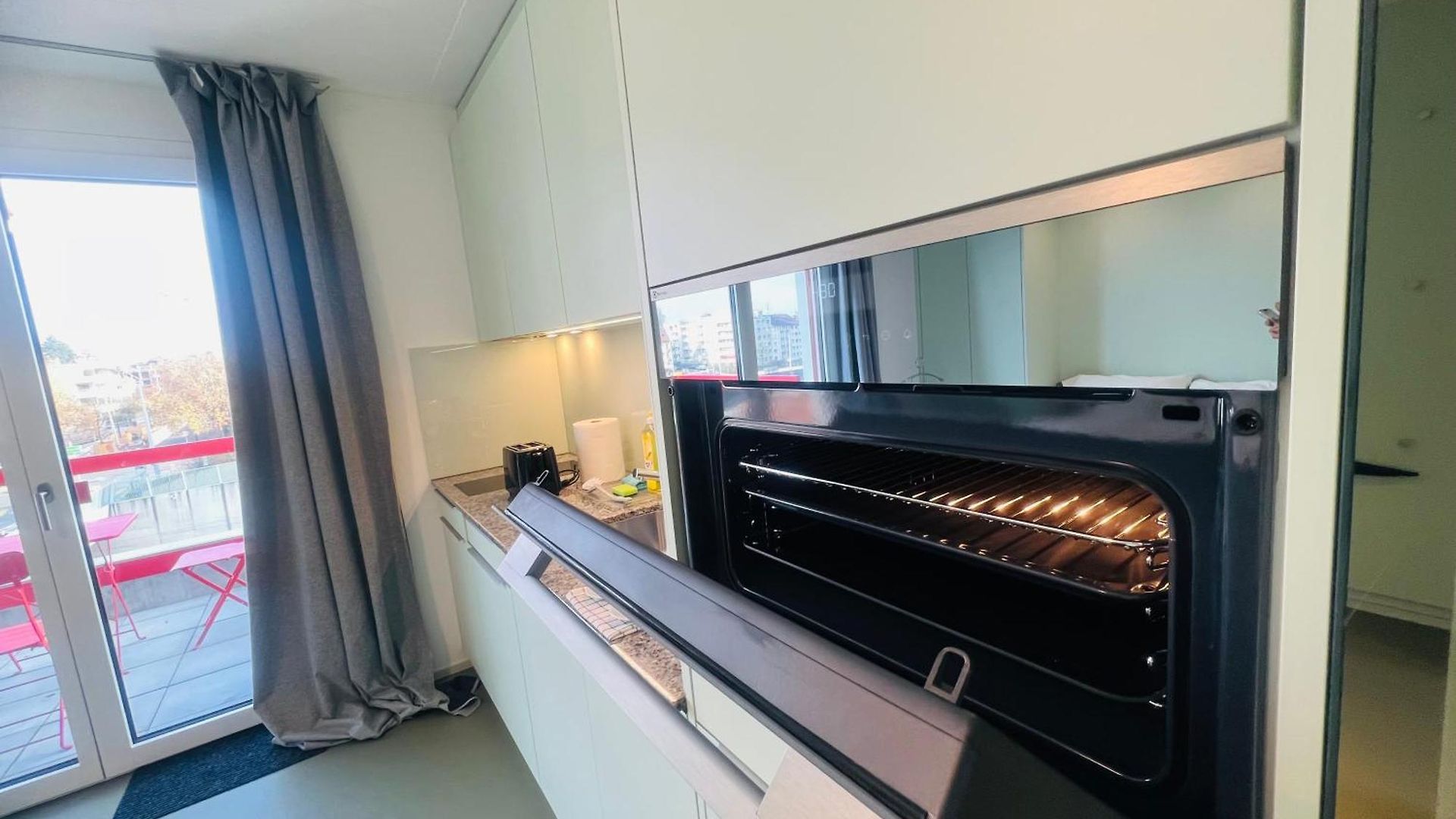 Modern Living, Luxe Zurich