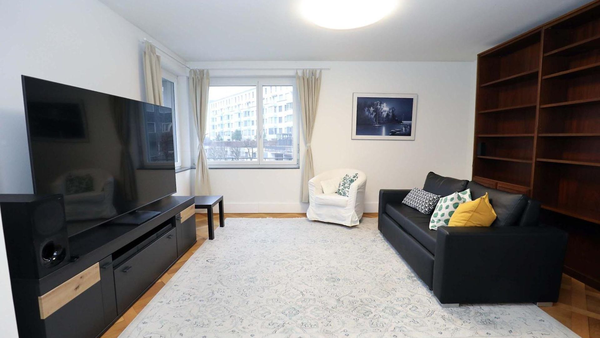 Apartment Steps From Sihlcity Free Parking Dining And Transit