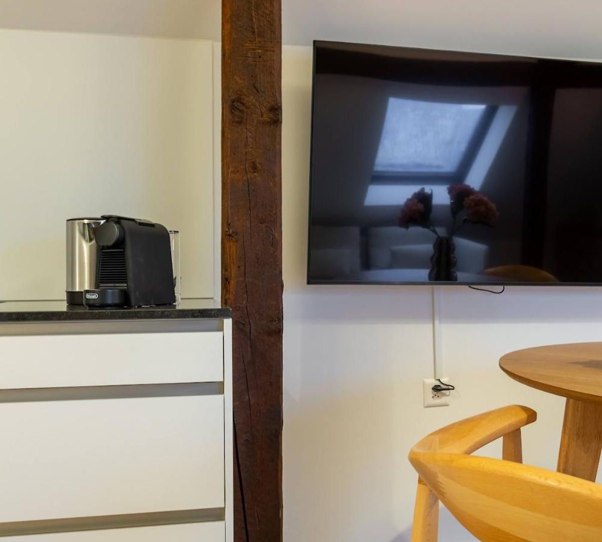 Apartment Nest 1 King Bed Near Hb Zürich