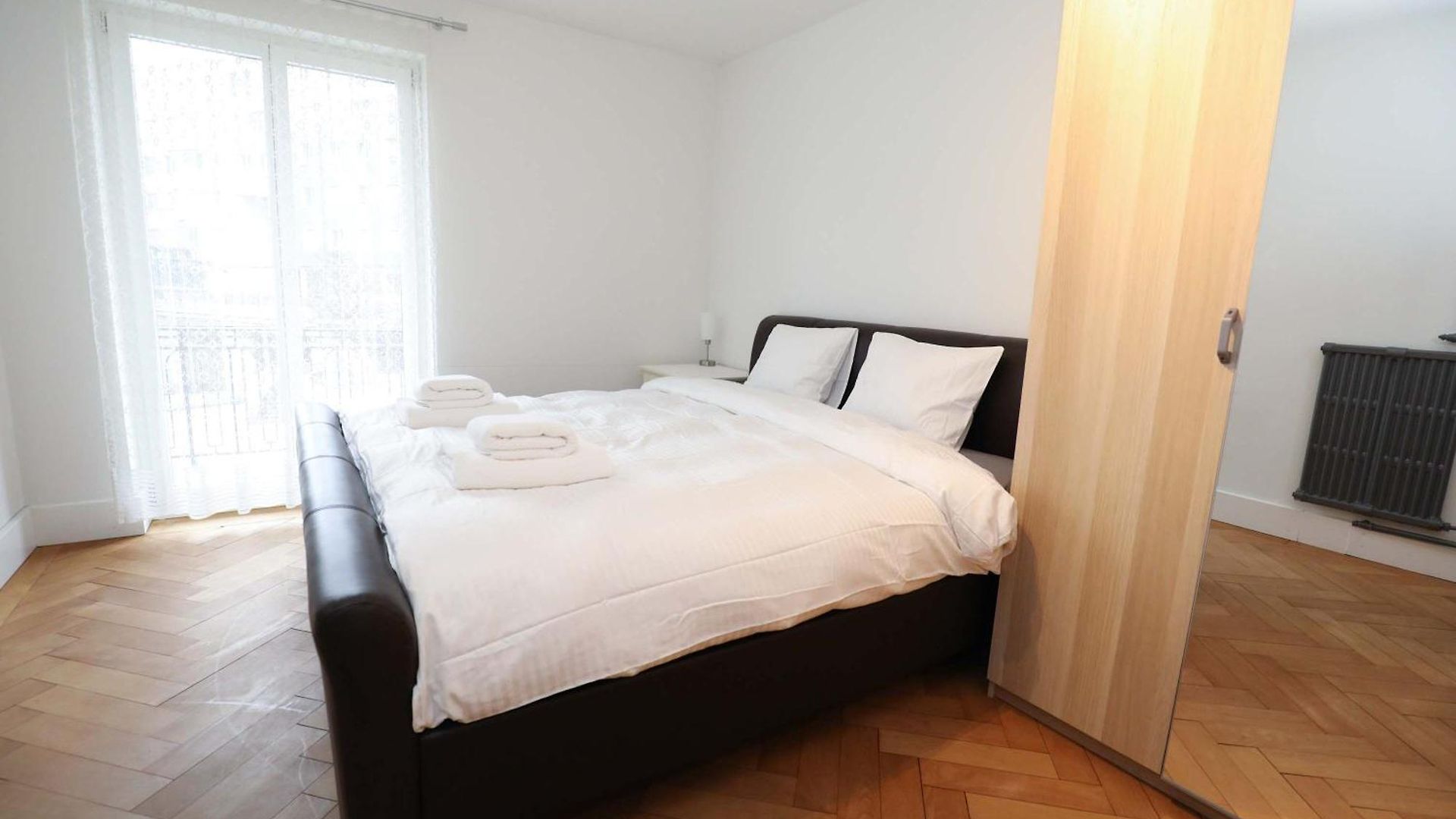Steps From Sihlcity Free Parking Dining And Transit Apartment