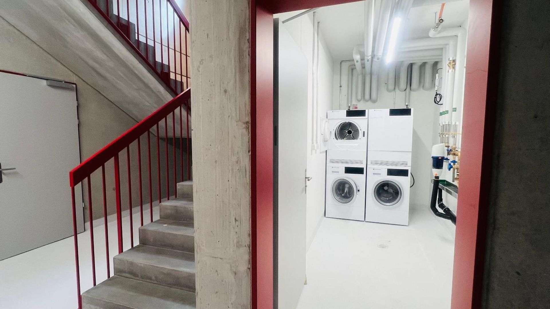 Modern Living, Luxe *