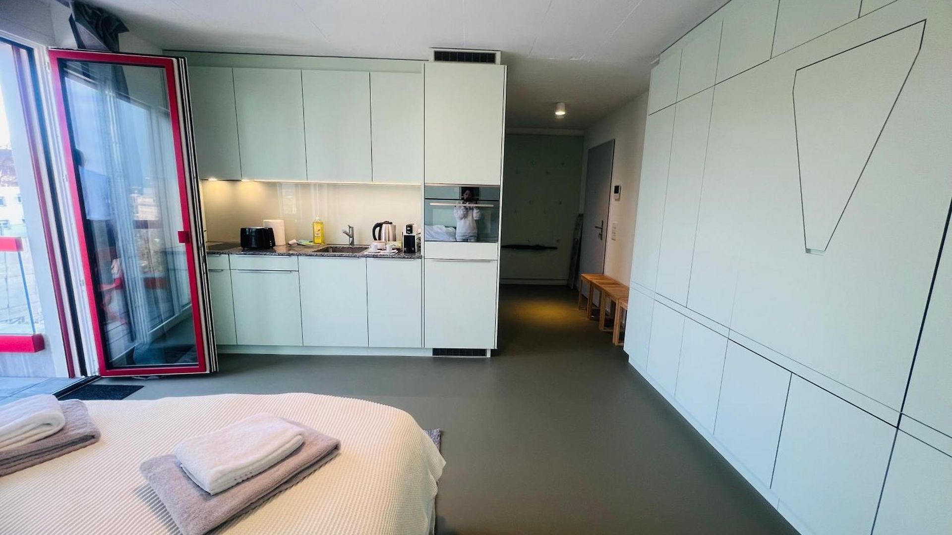 Modern Living, Luxe Apartment Zurich