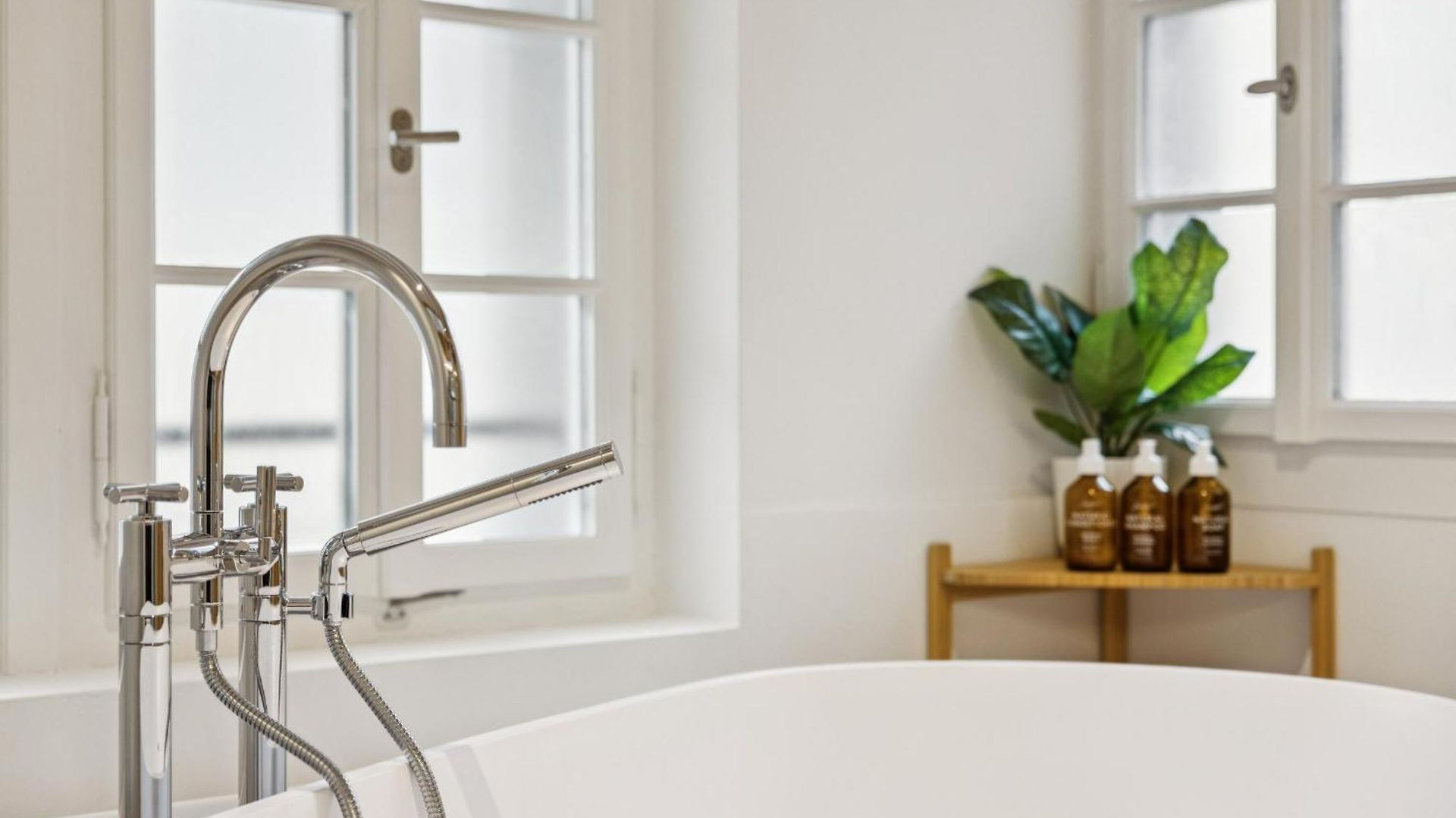 Old Town Diamond Penthouse Ac Private Rooftop Apartment Zurich