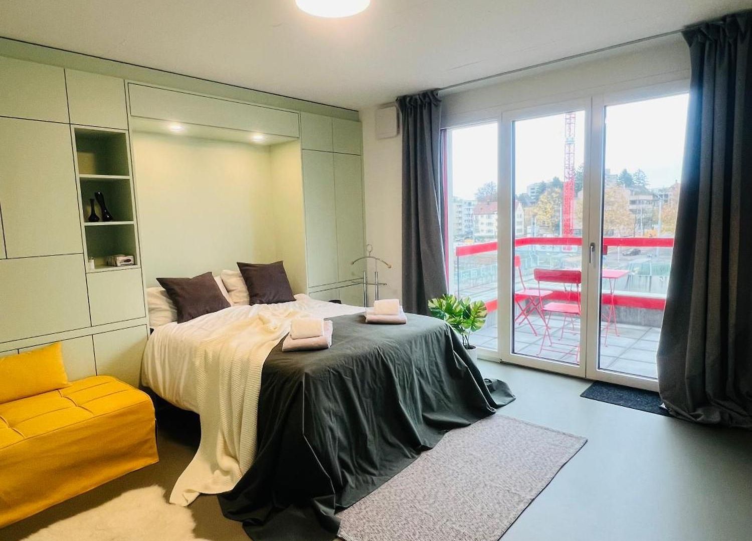 Modern Living, Luxe Apartment