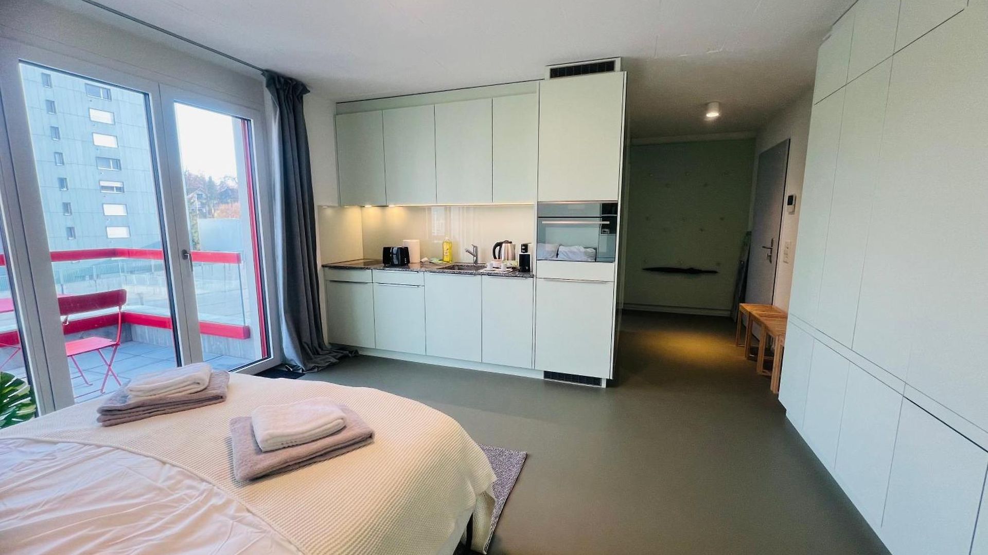 Modern Living, Luxe Apartment Zurich