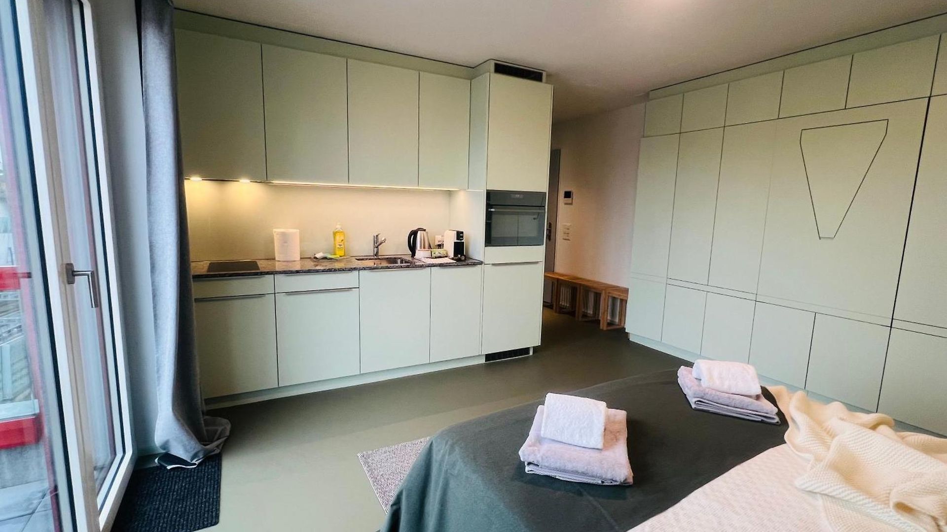Modern Living, Luxe Apartment Zurich