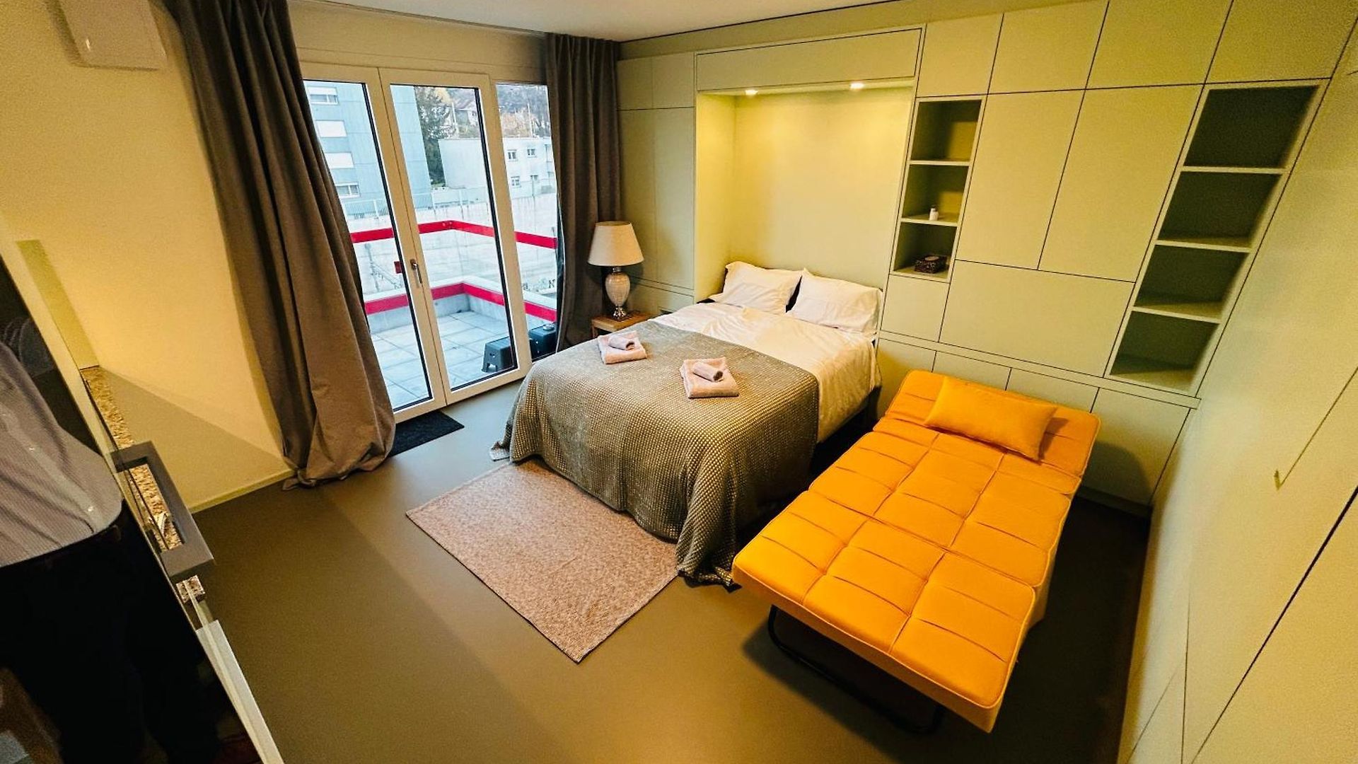 Modern Living, Luxe Apartment *