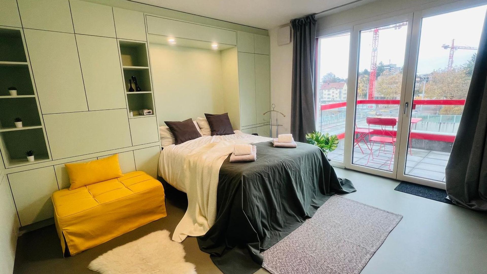 Modern Living, Luxe Apartment Zurich