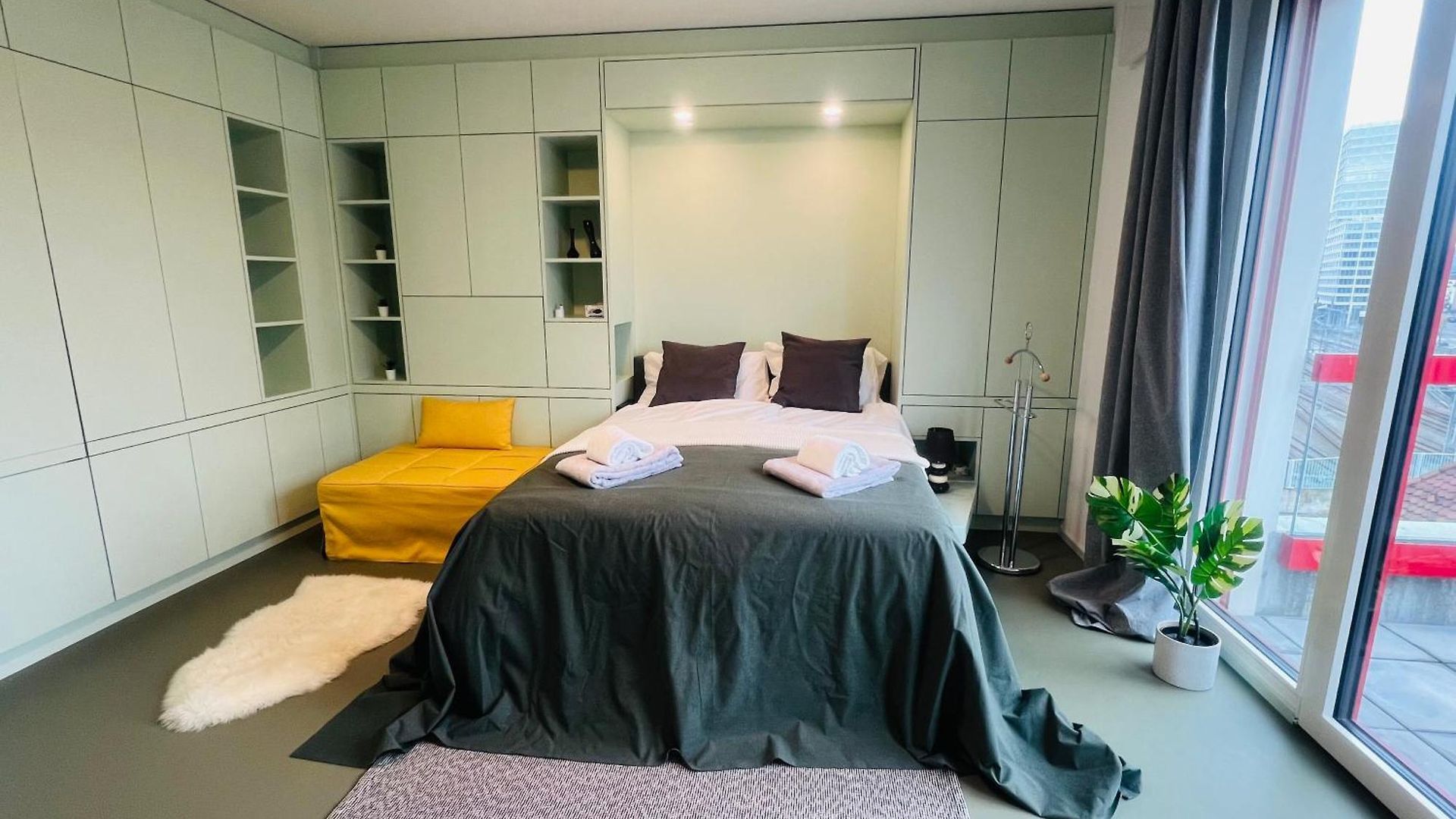 Modern Living, Luxe Zurich