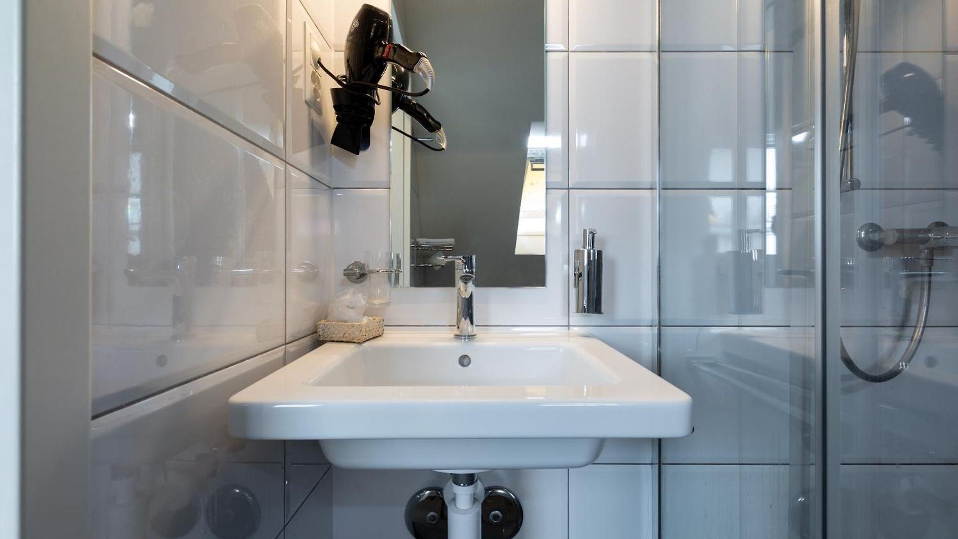 Kernhof Self Check-in Hotel 3*