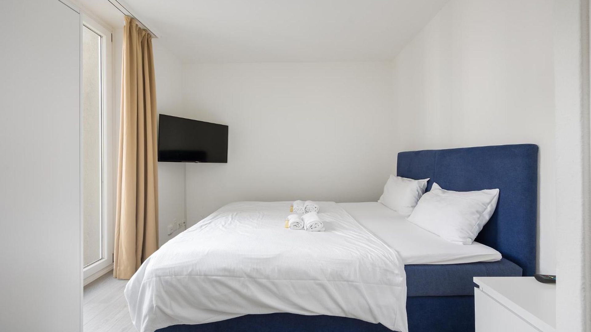 Delta - Bertastrasse - Self Check-in Apartment Zurich