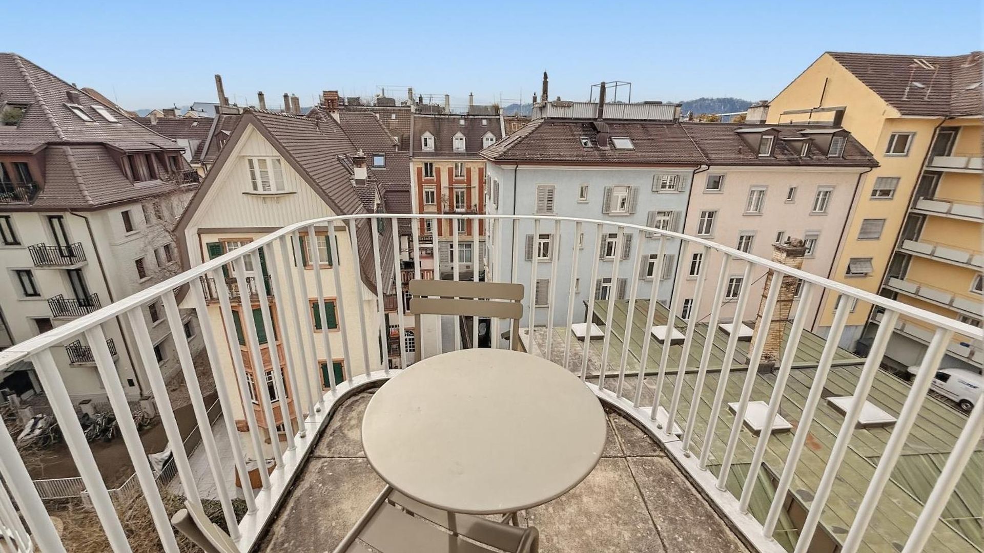 Comfortable 1br Flat At Great Location - Baron 44 *