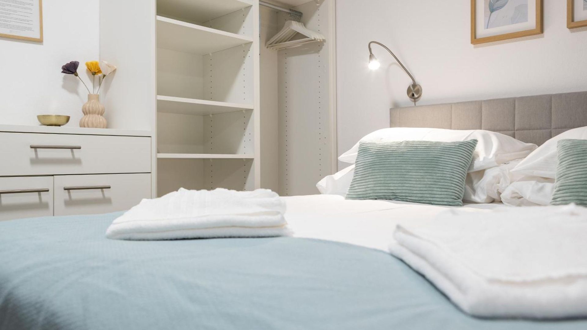 Stayy Nº7 & - Premium 24h Self Check-in 3* Zürich