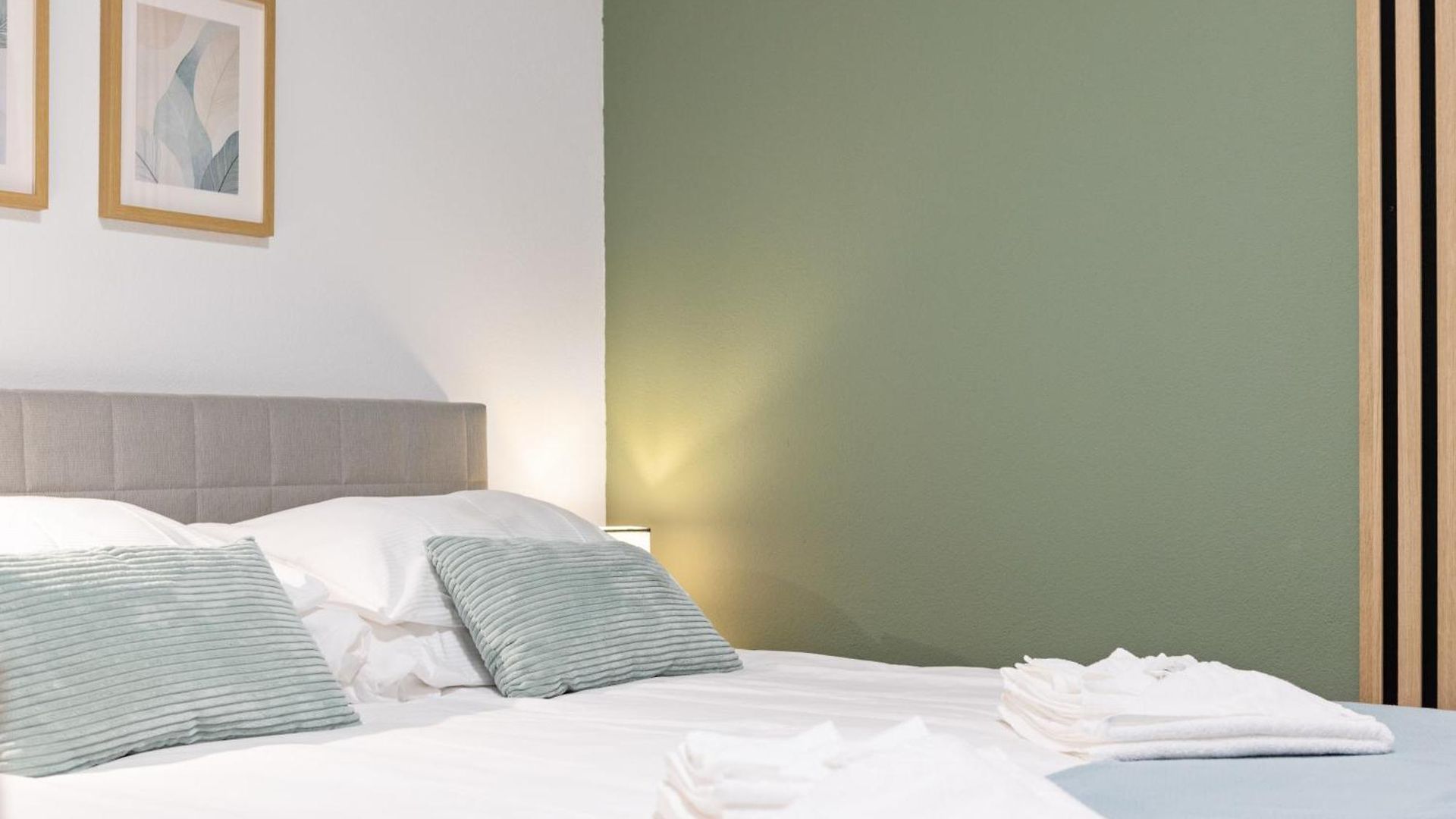 Stayy Nº7 & - Premium 24h Self Check-in Zürich
