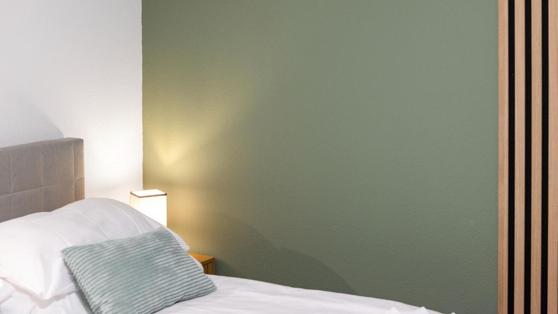 Stayy Nº7 & - Premium 24h Self Check-in