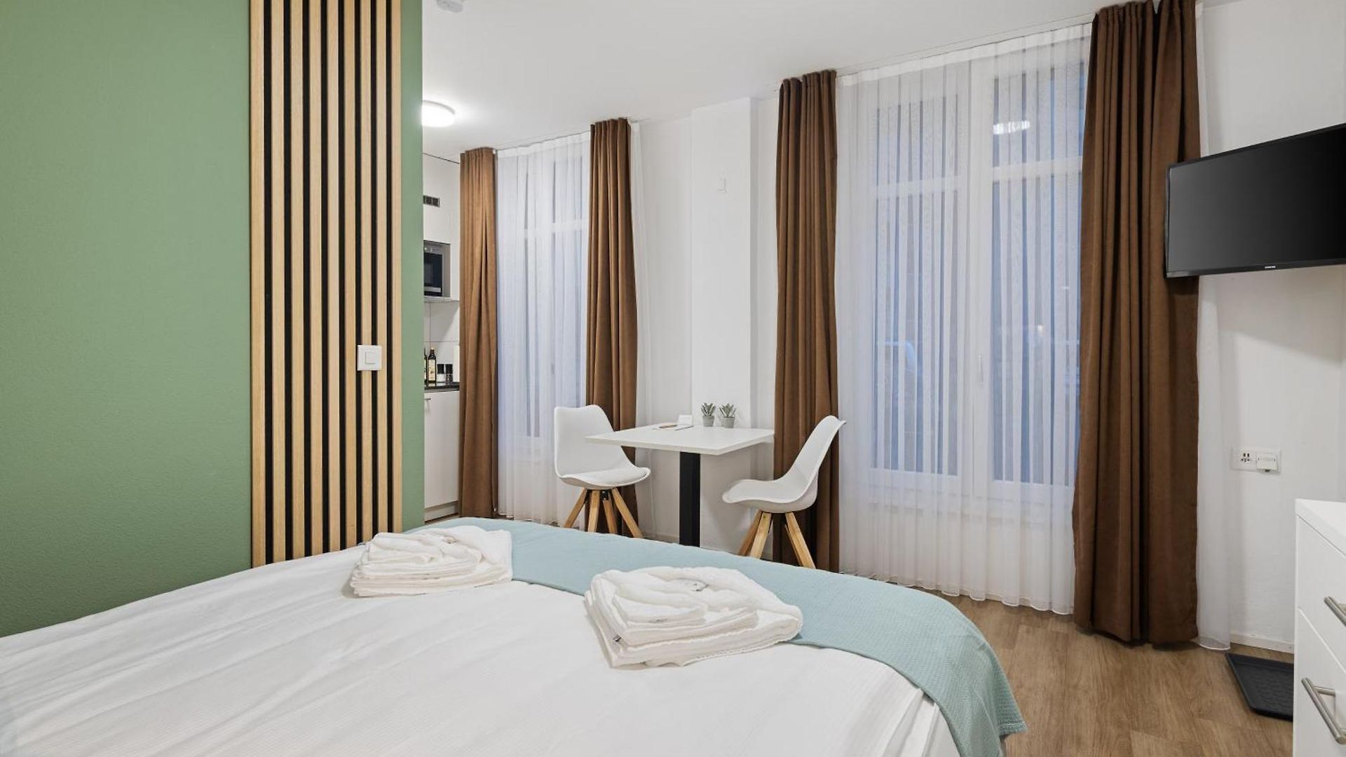 Stayy Nº7 & - Premium 24h Self Check-in Zürich