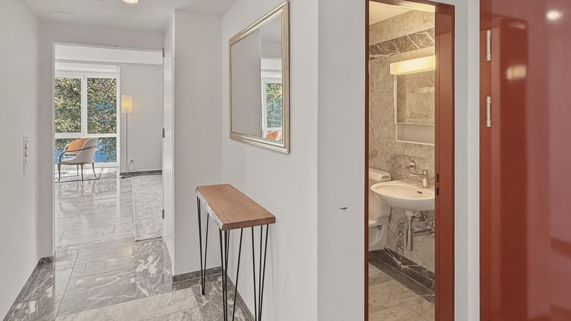 Amazing 2 Bedroom Flat: Specious And Apartment