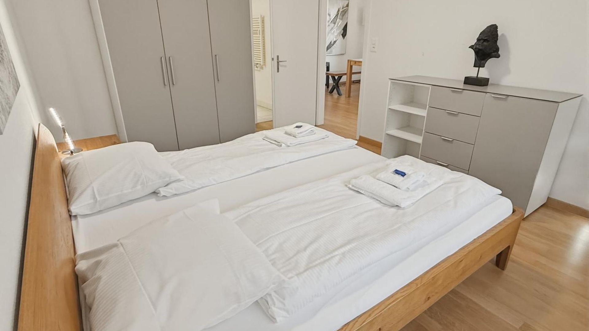Beautiful, Quite And Very 2 Bedroom Flat Zürich