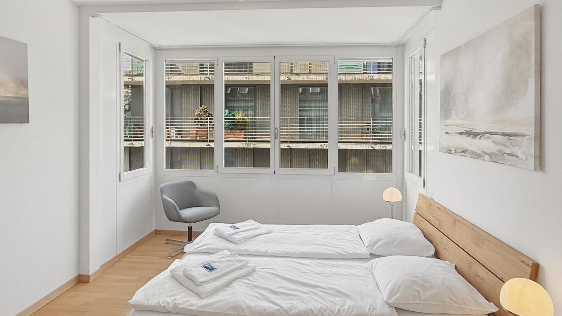 Amazing 2 Bedroom Flat: Specious And Apartment