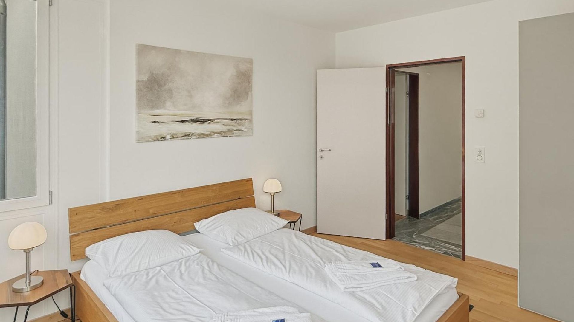 Amazing 2 Bedroom Flat: Specious And