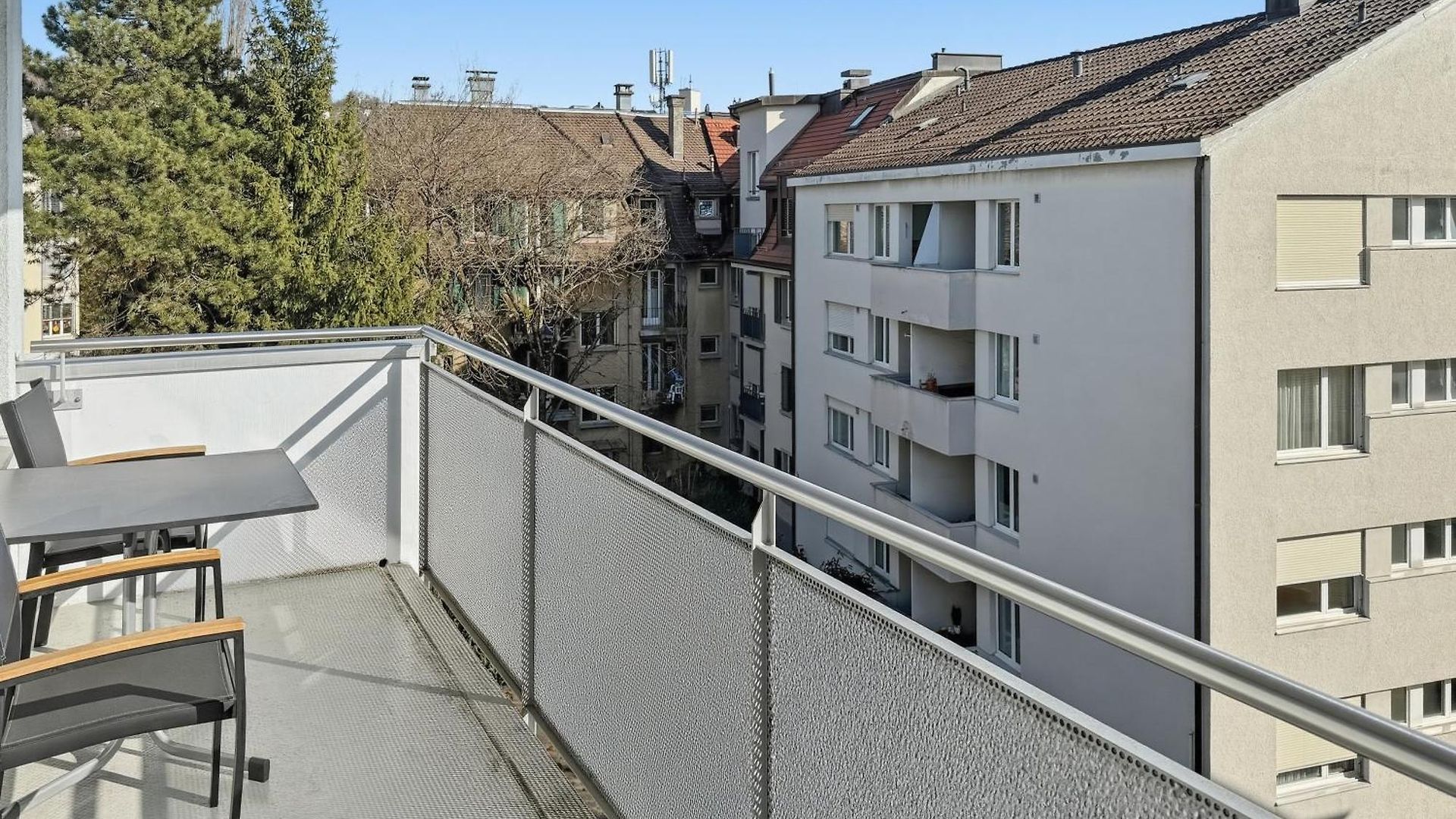 Bright And Quiet In The Center - Sky11 Apartment *