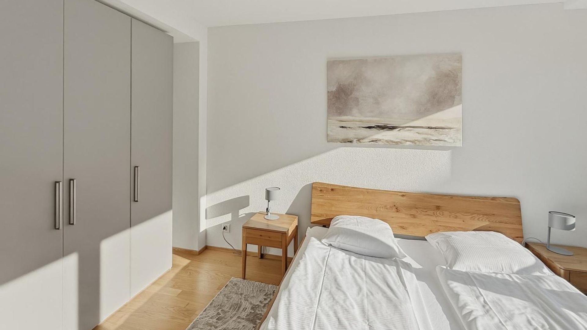 1br With Balcony - West 13 Apartment