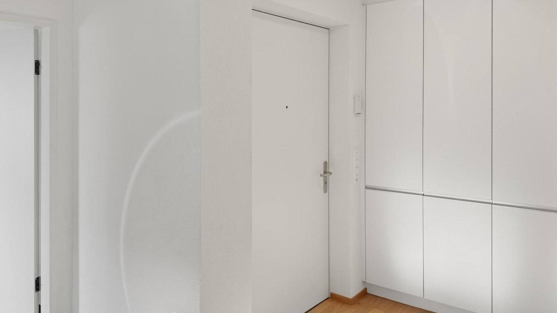 Apartment 1br With Balcony - West 13 *