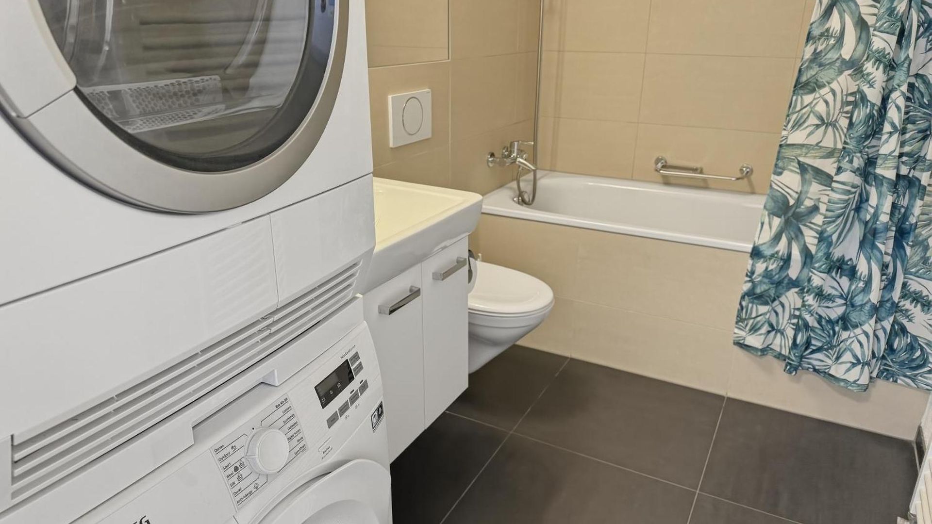 Apartment 2br Flat In The Center - West 12 *