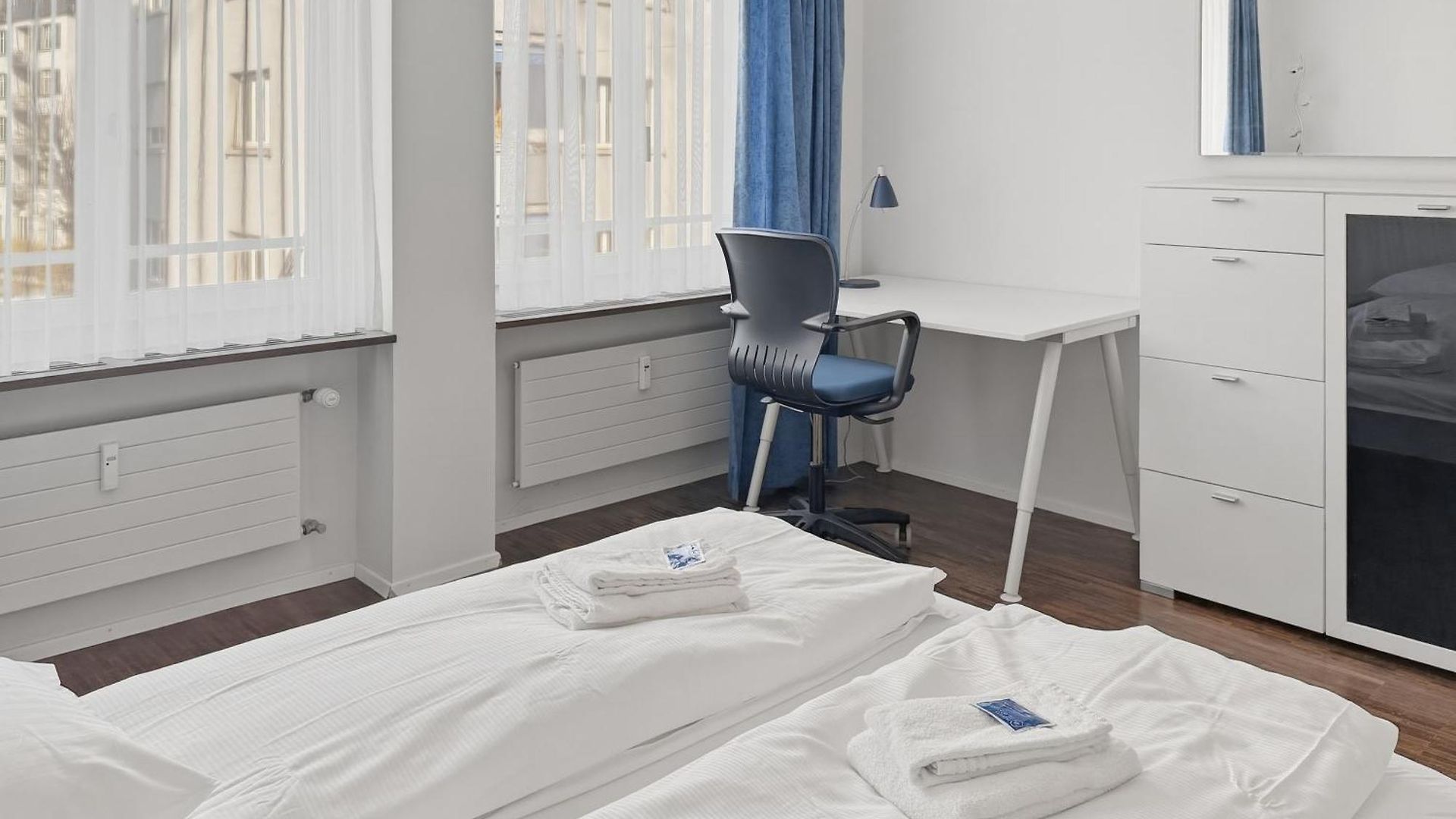2br Near - Flower 23 Zurich